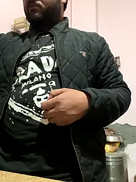 Snapshot of amitsharma7868 chatting on 14, 12, 2025 amitsharma7868 online show from 14, 12, 2025