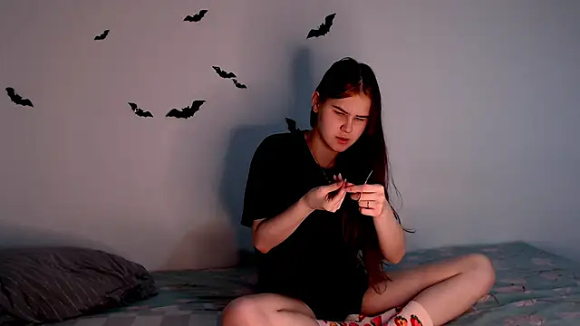 Snapshot of litle_owl chatting on 23, 10, 2025 litle owl online show from 23, 10, 2025