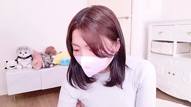 Snapshot of Fuwa_chan chatting on 24, 9, 2025 Fuwa chan online show from 24, 9, 2025