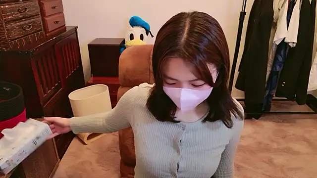 Snapshot of Fuwa_chan chatting on 10, 10, 2025 Fuwa chan online show from 10, 10, 2025