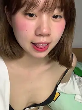 Snapshot of zhaomosheng125216 chatting on 2, 3, 2026 zhaomosheng125216 online show from 2, 3, 2026