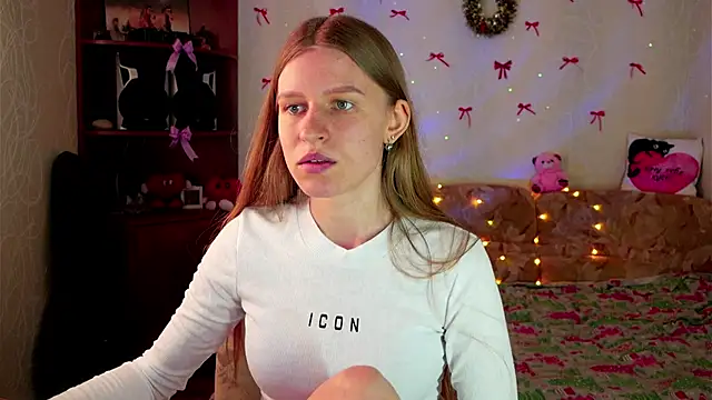 Snapshot of Luntryy chatting on 2, 4, 2026 Luntryy online show from 2, 4, 2026