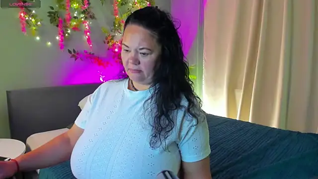 Snapshot of sandra_jackson chatting on 10, 9, 2025 sandra jackson online show from 10, 9, 2025