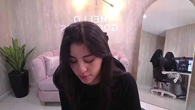 Snapshot of Zoe_Blaze_A chatting on 19, 9, 2025 Zoe Blaze A online show from 19, 9, 2025