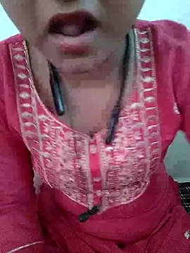 Snapshot of Kavya_Rathore chatting on 24, 11, 2025 Kavya Rathore online show from 24, 11, 2025