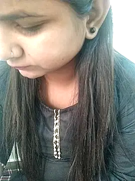 Snapshot of Kavya_Rathore chatting on 30, 11, 2025 Kavya Rathore online show from 30, 11, 2025