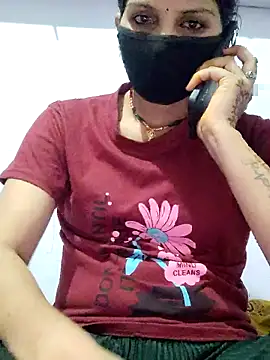 poojam93 online show from 2, 11, 2025