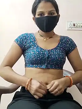 poojam93 online show from 17, 12, 2025