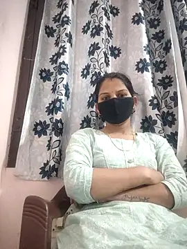 Snapshot of poojam93 chatting on 2, 5, 2026 poojam93 online show from 2, 5, 2026