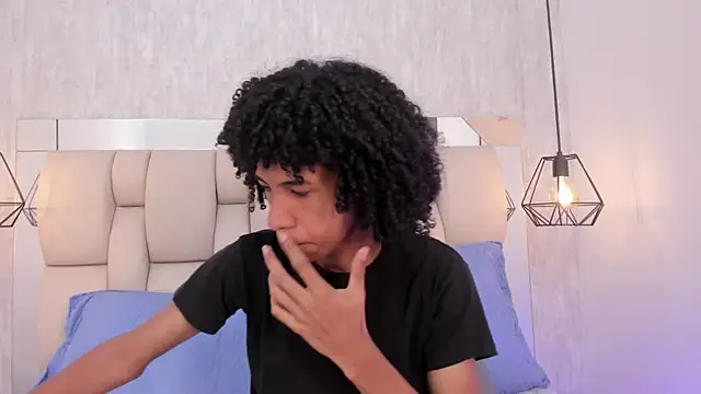 Snapshot of Johan_gz_ chatting on 13, 9, 2025 Johan gz online show from 13, 9, 2025