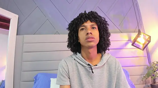 Snapshot of Johan_gz_ chatting on 5, 11, 2025 Johan gz online show from 5, 11, 2025