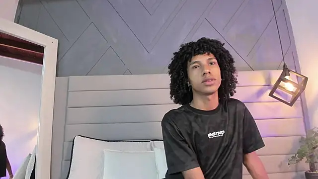 Snapshot of Johan_gz_ chatting on 10, 11, 2025 Johan gz online show from 10, 11, 2025