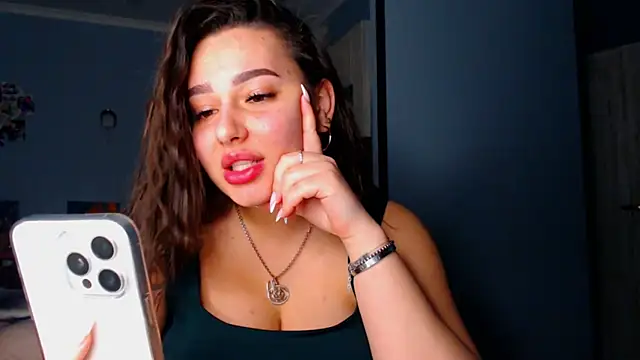 Snapshot of NikiWhite chatting on 15, 10, 2025 NikiWhite online show from 15, 10, 2025