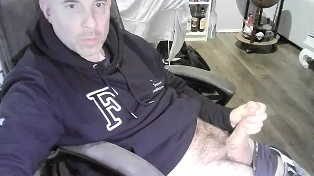 Snapshot of Chrisprngr chatting on 2, 10, 2025 Chrisprngr online show from 2, 10, 2025