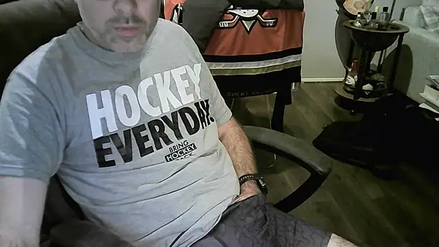 Snapshot of Chrisprngr chatting on 24, 10, 2025 Chrisprngr online show from 24, 10, 2025