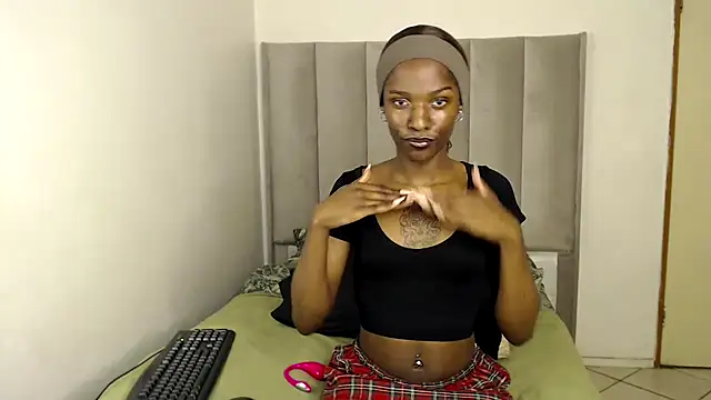 Trans fairy online show from 29, 11, 2025