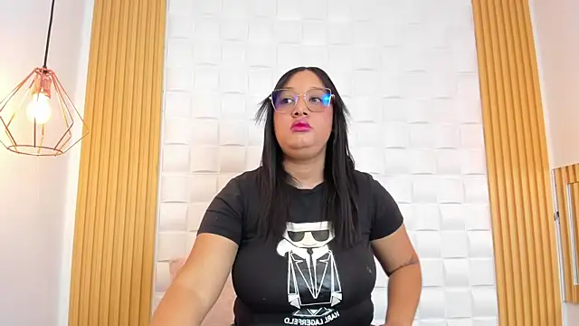 Snapshot of AriaBelle chatting on 23, 4, 2026 AriaBelle online show from 23, 4, 2026