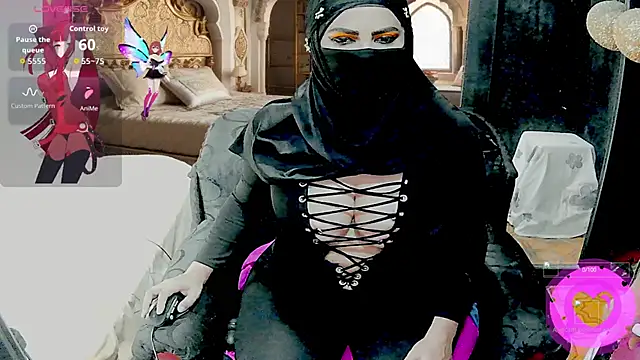 SultanaLayla online show from 18, 9, 2025