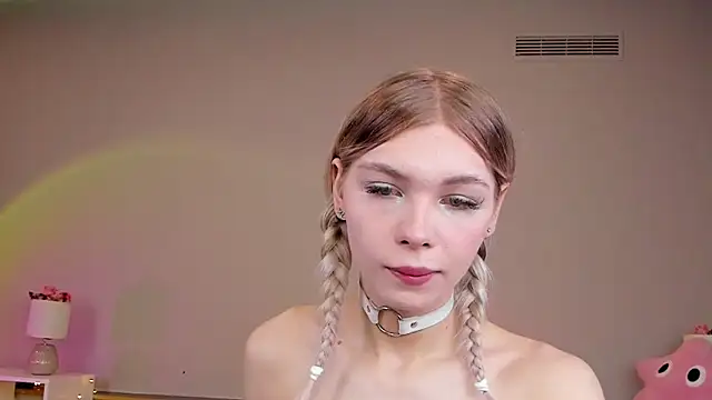 Blondy Fina online show from 8, 4, 2026