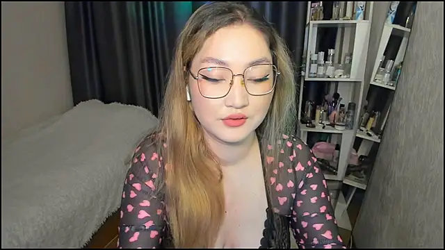 Snapshot of lyra_x chatting on 18, 3, 2026 lyra x online show from 18, 3, 2026