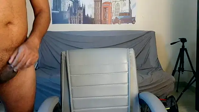 Snapshot of cococouple7 chatting on 16, 4, 2026 cococouple7 online show from 16, 4, 2026