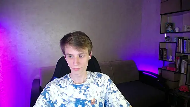 Snapshot of yes_cute_boy_ chatting on 17, 10, 2025 yes cute boy  online show from 17, 10, 2025