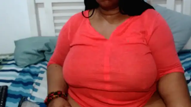 Snapshot of SplendidThalita chatting on 29, 10, 2025 SplendidThalita online show from 29, 10, 2025