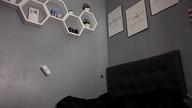 lelasohna online show from 2, 2, 2026