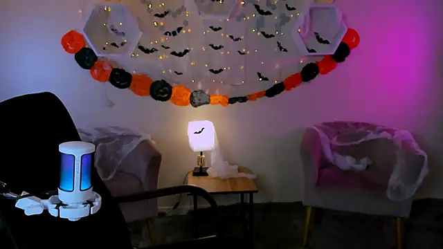 lilith diva online show from 22, 10, 2025