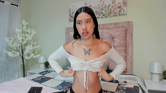 Mei Lin Luna online show from 9, 10, 2025