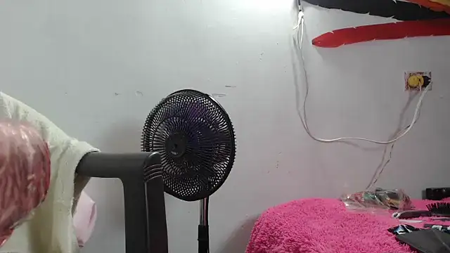 Snapshot of maggi_hotsson chatting on 22, 3, 2026 maggi hotsson online show from 22, 3, 2026