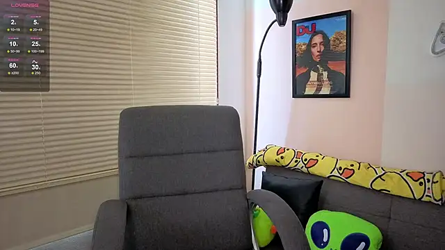 Snapshot of SujannaVarma_ chatting on 13, 3, 2026 SujannaVarma online show from 13, 3, 2026