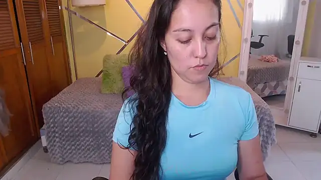 shirleyrojas online show from 28, 10, 2025