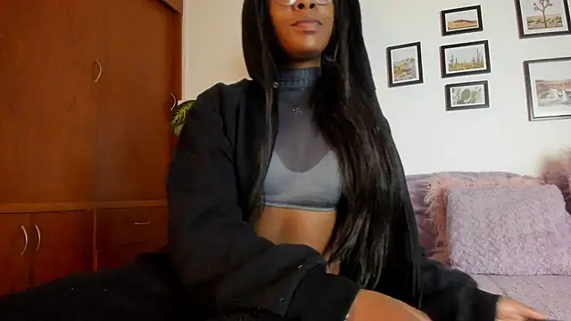 Coco joness online show from 13, 11, 2025