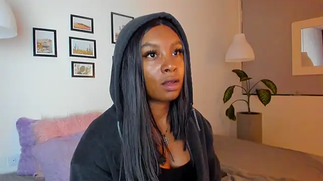 Coco joness online show from 5, 12, 2025