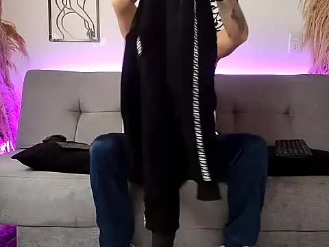 Masterblue hot online show from 15, 12, 2025