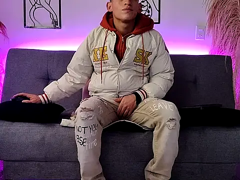 Masterblue hot online show from 18, 12, 2025