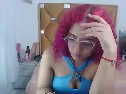 CATTALINAHOT online show from 9, 4, 2026