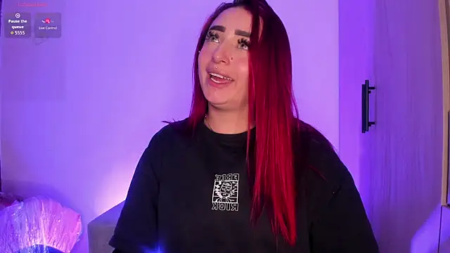 scarlett Collinss online show from 6, 11, 2025