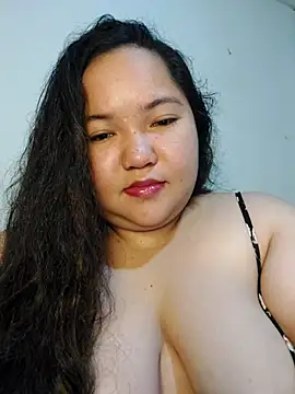 Snapshot of LianaCruzado chatting on 6, 4, 2026 LianaCruzado online show from 6, 4, 2026