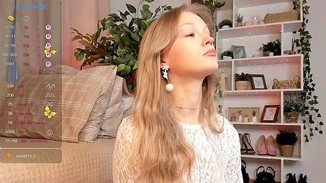 Kara smalltits online show from 11, 10, 2025