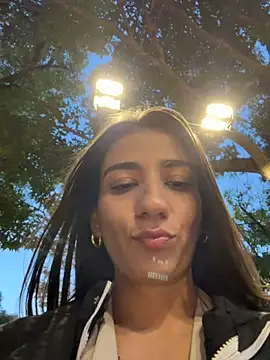 -juicy  online show from 20, 12, 2025