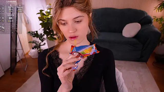 Snapshot of Angell_Wild chatting on 4, 4, 2026 Angell Wild online show from 4, 4, 2026