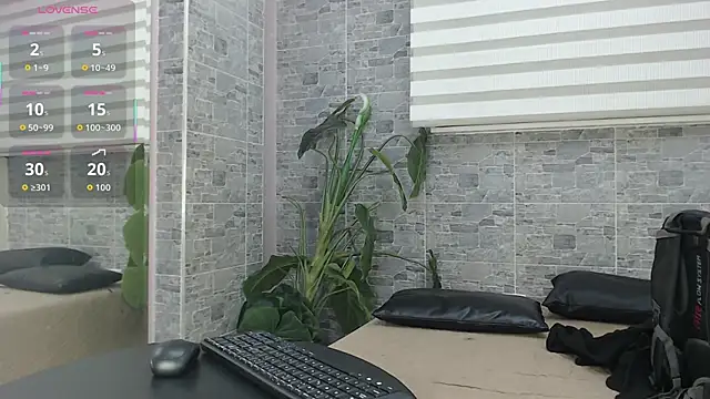 VioletLux online show from 4, 11, 2025