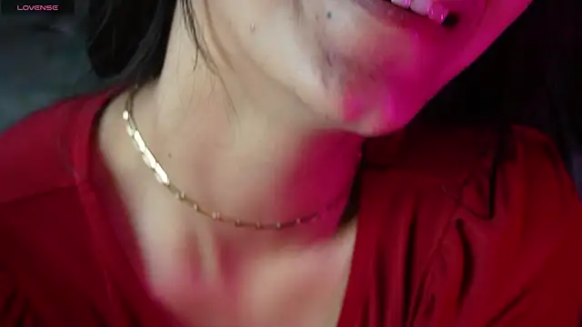 Snapshot of NidhiChandra chatting on 27, 3, 2026 NidhiChandra online show from 27, 3, 2026