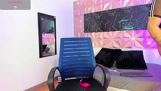 Scarlet fx online show from 24, 11, 2025