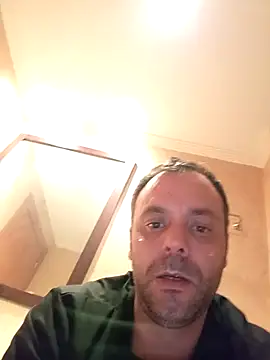 Snapshot of manchego85 chatting on 11, 4, 2026 manchego85 online show from 11, 4, 2026