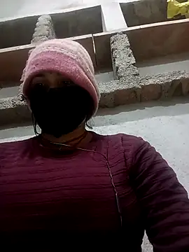 Snapshot of USER-MAYA chatting on 5, 12, 2025 USER-MAYA online show from 5, 12, 2025