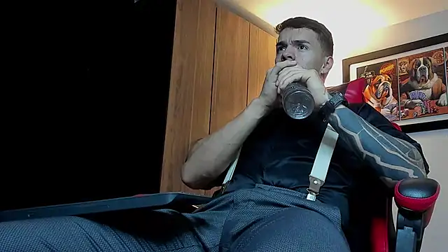 ALPHA DOMINUS  online show from 21, 12, 2025