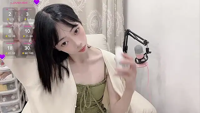 Snapshot of tuantuanle chatting on 26, 4, 2026 tuantuanle online show from 26, 4, 2026